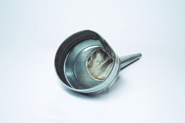 3982 Воронка метал.универсальная средняя D130 mm(угол 170 град.)