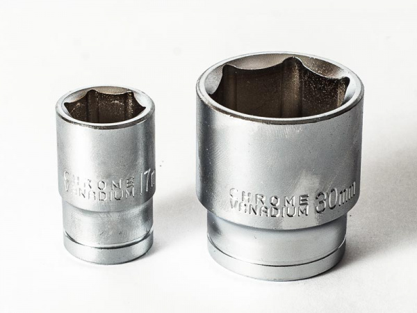 00015666 Головка торцевая 30мм 1/2 CrV 6-гр. JSD